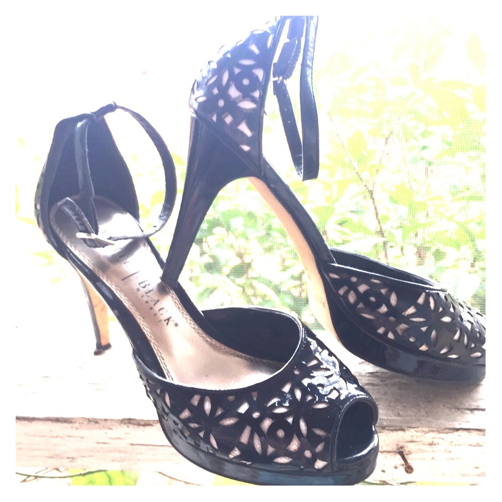 White House Black Market high heels 👠